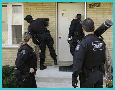 Advanced Locksmith Service Corona del Mar, CA 949-705-4072 - 17-eviction-service